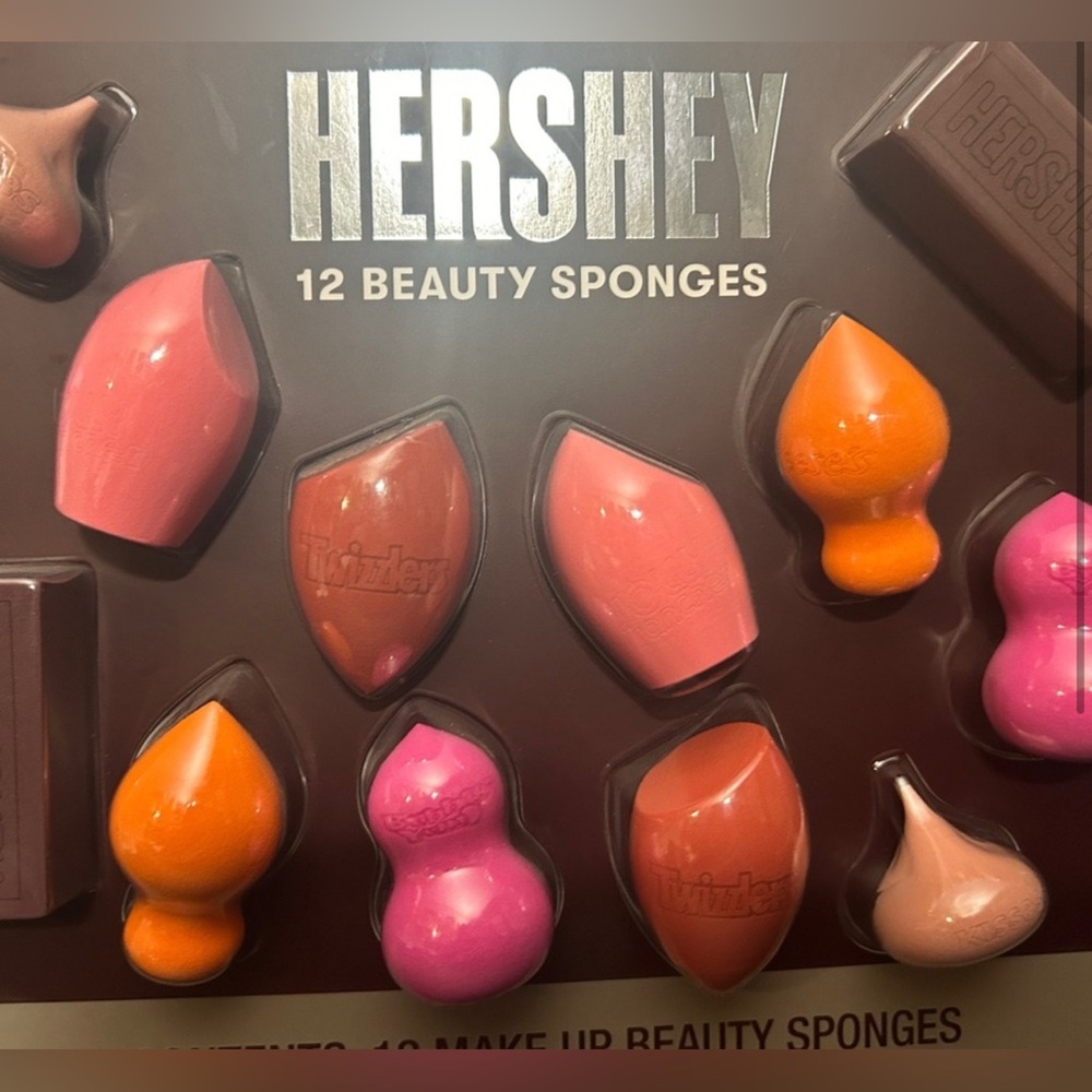 2 Pack - Hershey Candy Beauty Sponges Set - NEW CUTE!